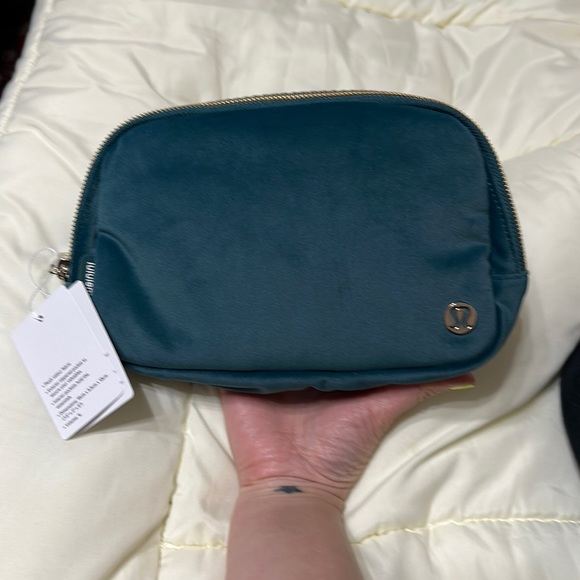 Lululemon everywhere belt bag “velour” - Picture 1 of 6